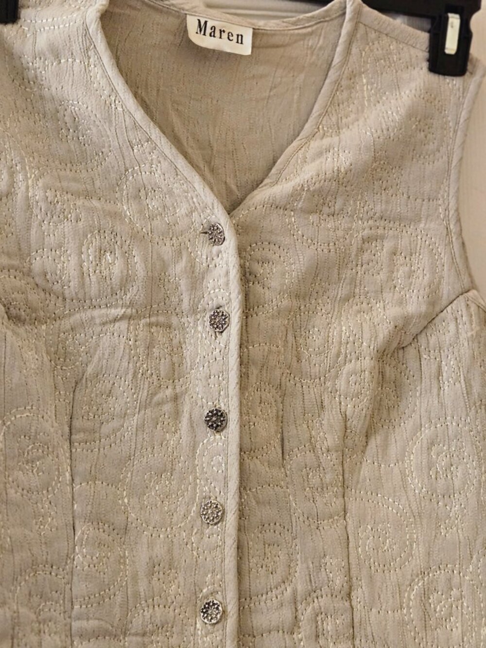 Maren Vintage Boho Embroidered creme button up Y2K Retro Vest XS/S 16 Inch Bust - Picture 10 of 10